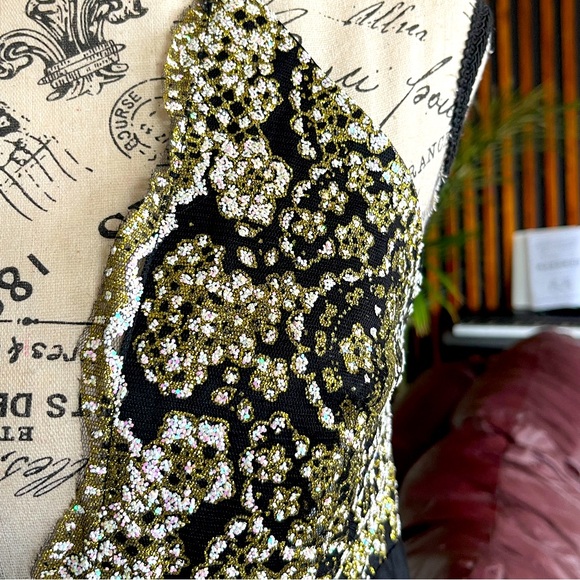 LUXXEL Black with Gold Accent Long Gown Size Medium - Picture 3 of 13